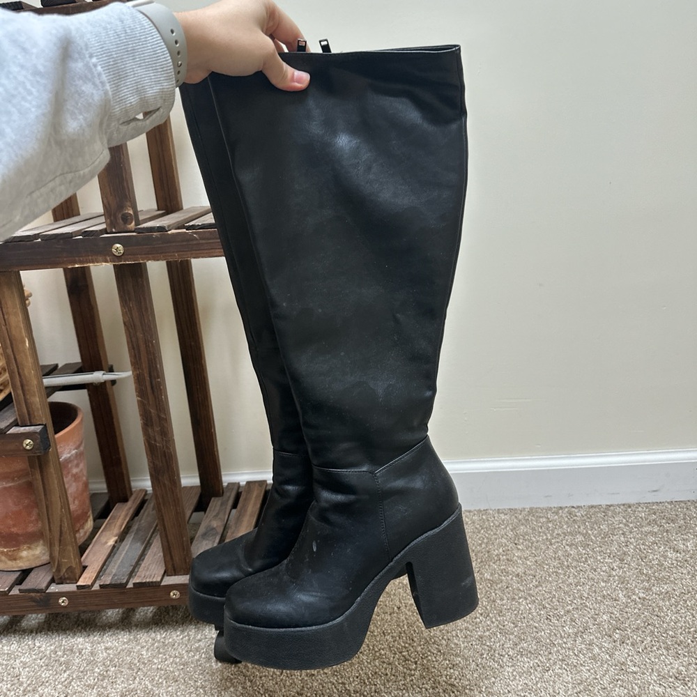 Lamoda Wide Slick Nicks Black Knee-High Platform Boots